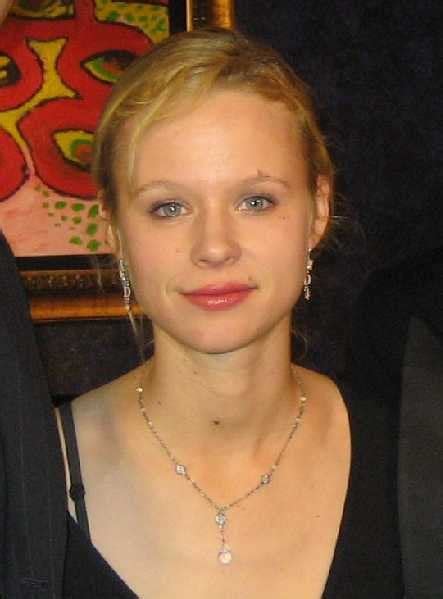 TIL Thora Birch was only 16 when she showed her boobs in